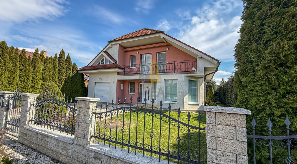 Priestranný 5-izbový rodinný dom v tichej lokalite Trebišov – časť Klin | BÝVAJTE s nami