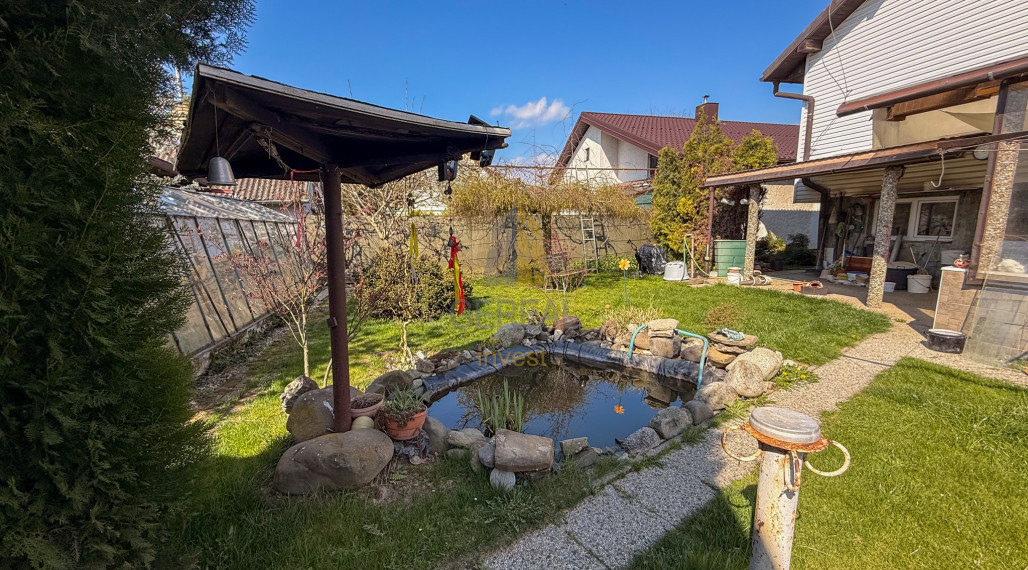 Predaj | Priestranný rodinný dom s terasou a garážou | Nižný Hrabovec | BÝVAJTE s nami