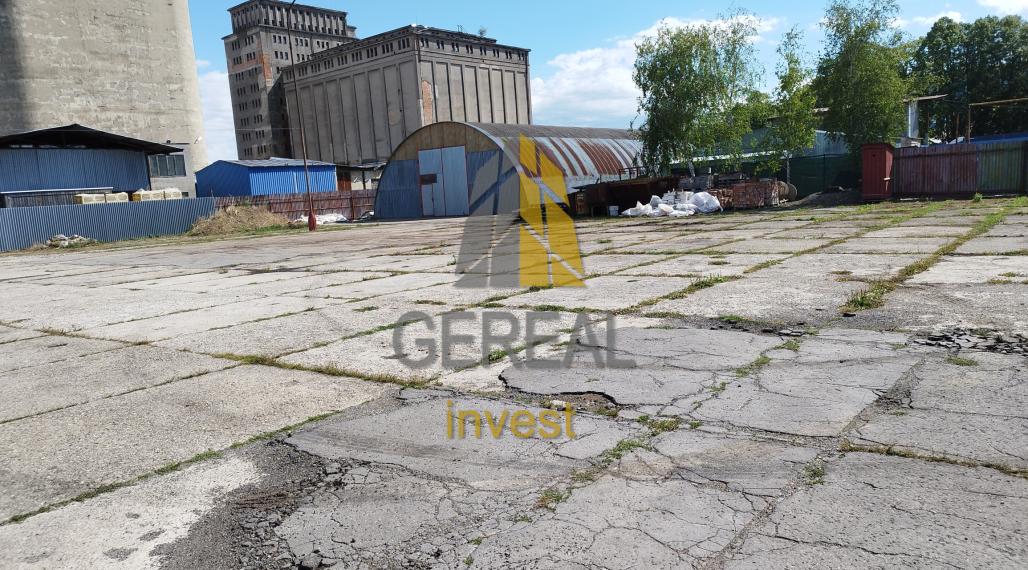 NA PRENÁJOM, spevnená plocha a nádvorie 2200 m2