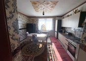 Priestranný rodinný dom v Trebišove - fotografia 1