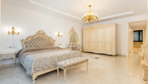 Exkluzívny predaj luxusnej vily v prestížnej lokalite Guadalmina, Španielsko - fotografia 3