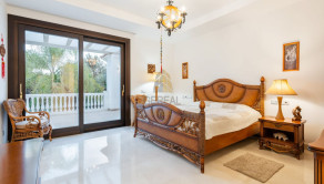 Exkluzívny predaj luxusnej vily v prestížnej lokalite Guadalmina, Španielsko - fotografia 11