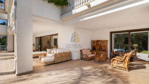 Exkluzívny predaj luxusnej vily v prestížnej lokalite Guadalmina, Španielsko - fotografia 18