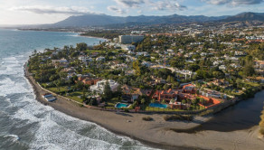 Exkluzívny predaj luxusnej vily v prestížnej lokalite Guadalmina, Španielsko - fotografia 30