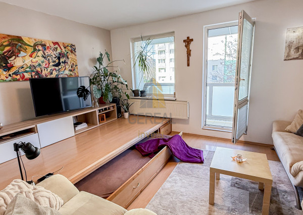 NA PREDAJ | Priestorný 4-izbový byt s loggiou a dvoma WC v top lokalite Michaloviec | Realitná kancelária Bývajte s Nami