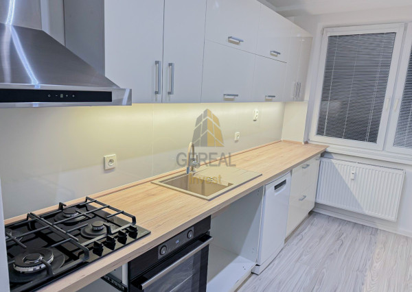 Ponuka na prenájom | Kompletne zrekonštruovaný 3-izbový byt s balkónom | Michalovce | Bývajte s NAMI