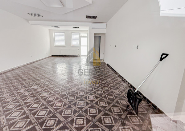 EXKLUZÍVNE | Obchodné priestory v centre Michaloviec s výkladom | Bývajte s Nami