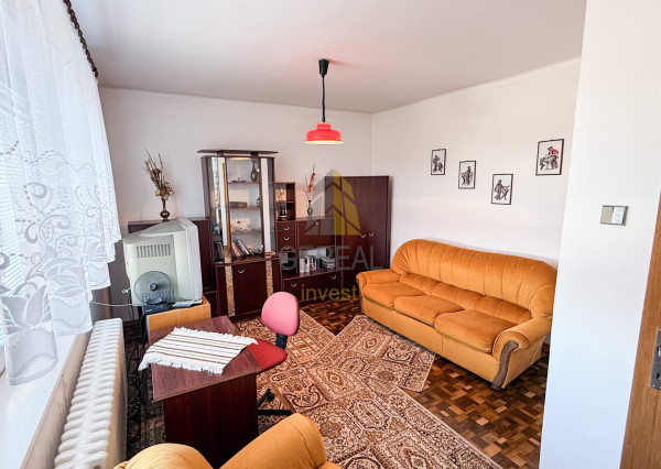 Výrazne ZNÍŽENÁ CENA |  Priestranný rodinný dom s veľkorysým pozemkom v Michalovciach | Bývajte s Nami