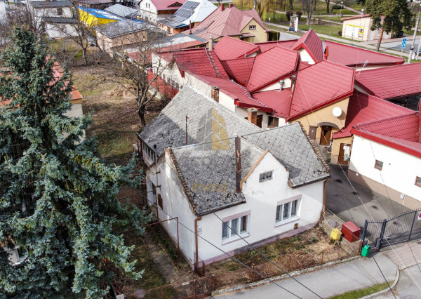 EXKLUZÍVNE | Rodinný dom s veľkým potenciálom v centre mesta Sobrance | RK Bývajte s Nami