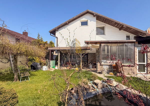 Predaj | Priestranný rodinný dom s terasou a garážou | Nižný Hrabovec | BÝVAJTE s nami