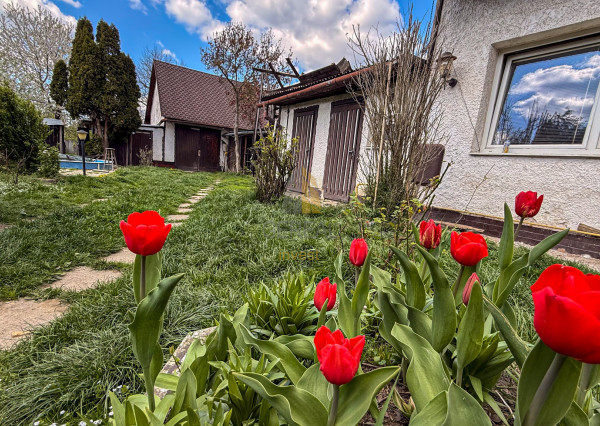 EXKLUZÍVNE | Rodinný dom s veľkorysým pozemkom v blízkosti centra Humenného | Bývajte s Nami