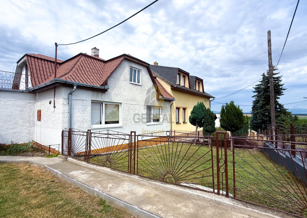 Rodinný dom v obci Hrčeľ