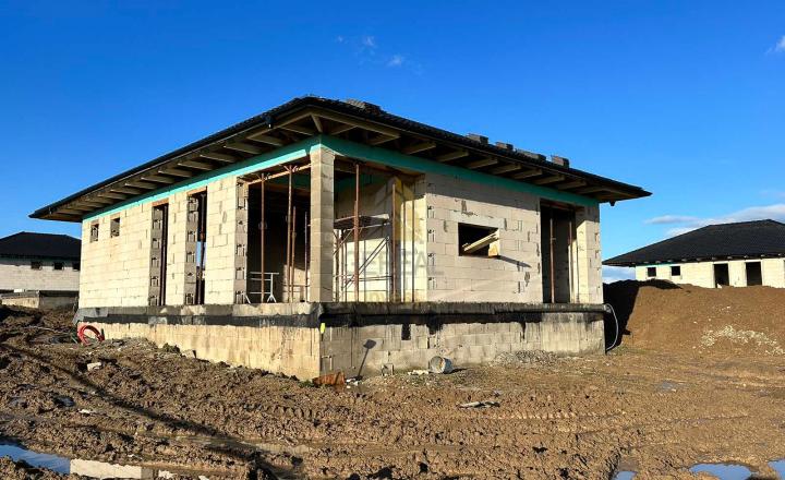 Predaj novostavba Bungalovu iba 8km od Michaloviec | Realitná kancelária Bývajte s NAMI ! - fotografia 8