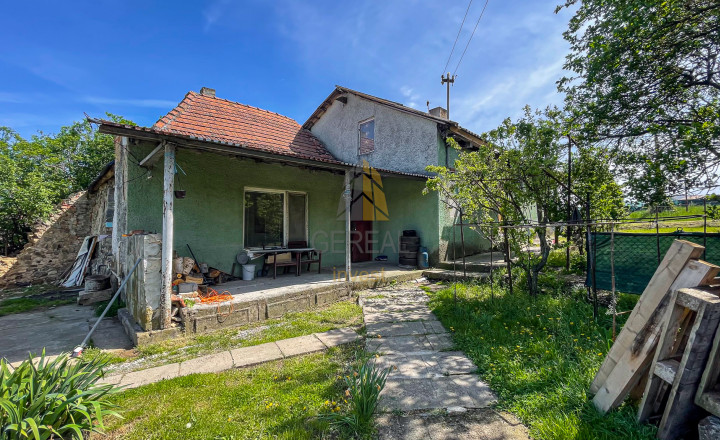 ZNÍŽENÁ CENA | Rodinný dom po čiastočnej rekonštrukcii na predaj | obec SIRNÍK | Realitná kancelária Bývajte s Nami! - fotografia 8