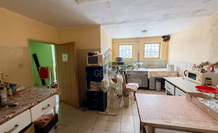 Na predaj Polyfunkčná Obchodná Budova (791 m²) pri Humennom | Investičná príležitosť | Realitná kancelária Bývajte s NAMI - fotografia 4