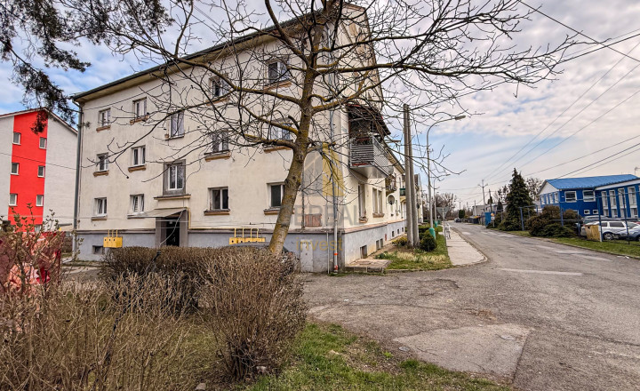 Vranov nad Topľou | 2-izbový byt v tichej lokalite | Bývajte s NAMI ,možnosť na splátky. - fotografia 4