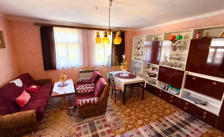 3-izbový rodinný dom s rozsiahlym pozemkom – Skrabské - fotografia 4