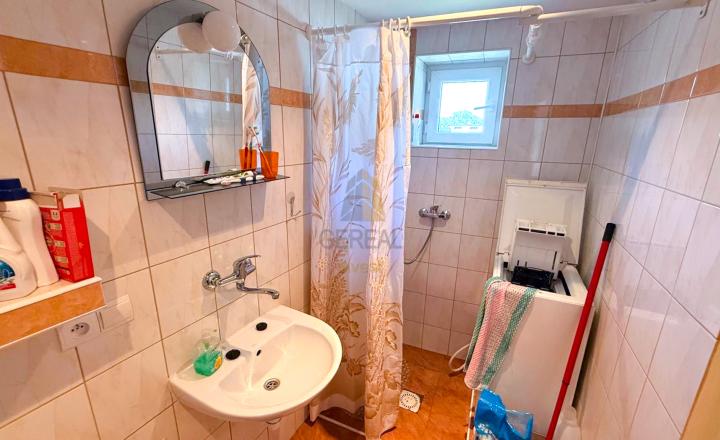 3-izbový rodinný dom s rozsiahlym pozemkom – Skrabské - fotografia 7