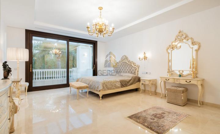 Exkluzívny predaj luxusnej vily v prestížnej lokalite Guadalmina, Španielsko - fotografia 7